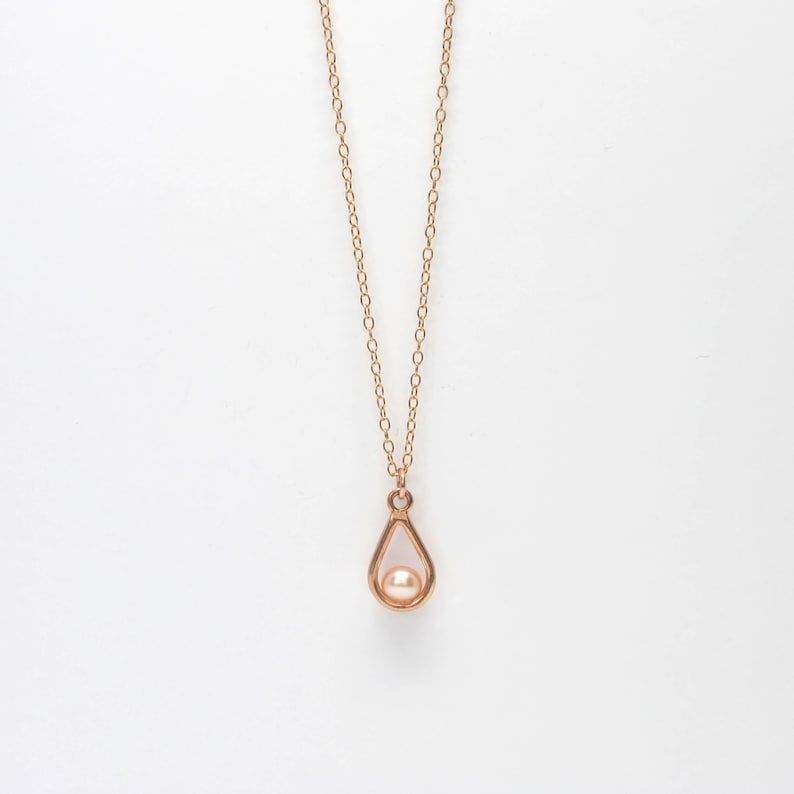 Minimalist Rose Gold Freshwater Pearl Pendant Single Pearl Necklace 14k Rose GOLD plated Teardrop PEARL Necklace Rose Gold-filled Chain