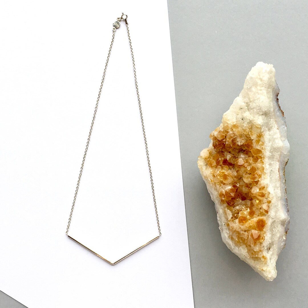 Sterling SILVER V Necklace. Minimalist Silver CHEVRON Necklace. Simple