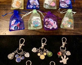 Mystery Disney Value Pack— 10 Pixie Dust Fish Extender Bags and 5 Cast Member Gifts