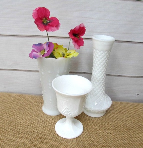 Milkglass White Flower Vases Vintage Hobnail Bud Vase Set Of 3