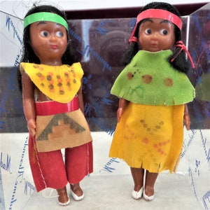Vintage Pair of Small American Indian Dolls