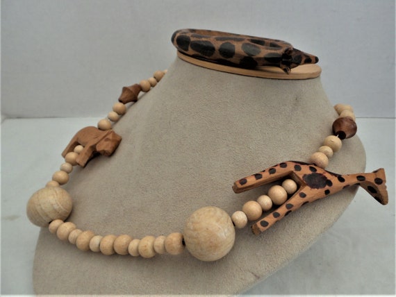 Vintage African Wood Necklace and Bracelet with C… - image 4
