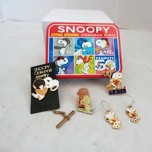 Snoopy Tin with Snoopy Jewelry