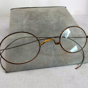 Eye Glasses Vintage Wire Frame