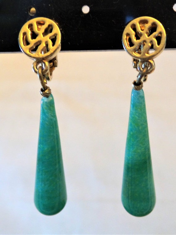 Earrings Green Stone Dangles - image 1