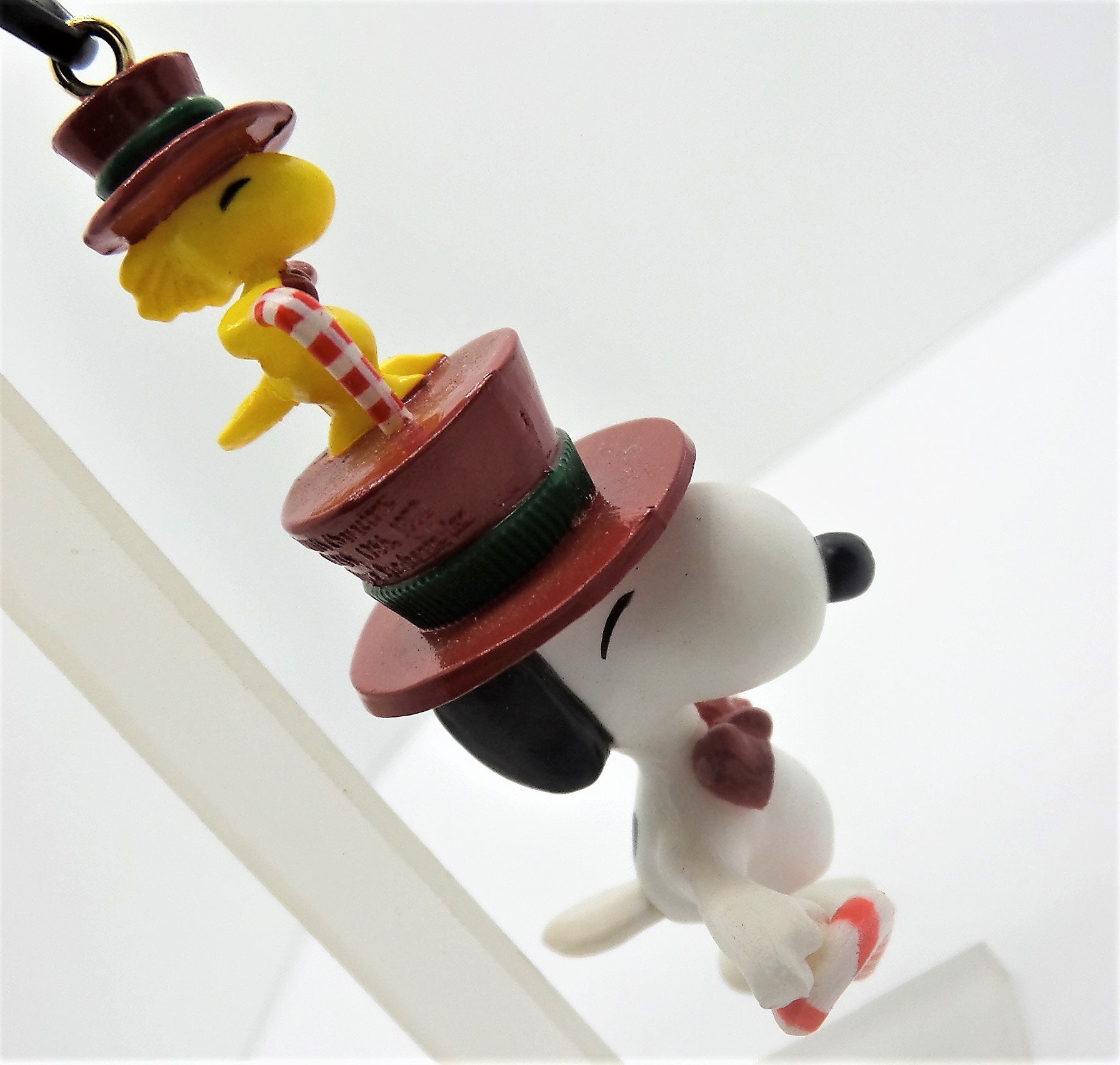 hallmark snoopy ornaments