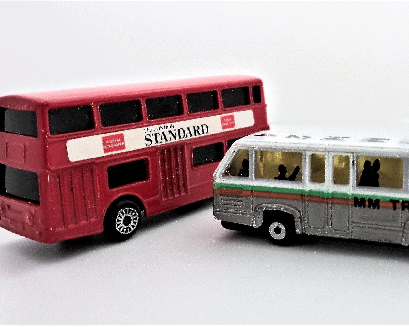 Vintage Corgi Double Decker Bus and 19990 Micro Machine MM24 Bus