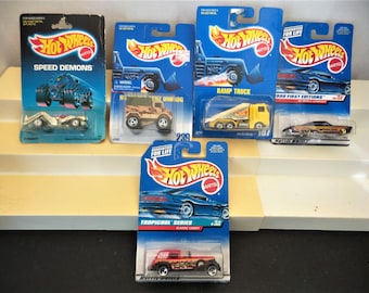 Hot Wheels Set of 5 Vintage Cars and Trucks