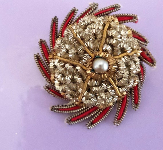 Brooch Unique Vintage - image 2