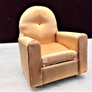 Petite Princess House Ideal Doll House Gold Upholstered Chair