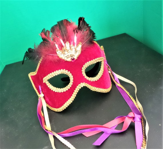 Vintage Masquerade Red Velvet Mask - image 8