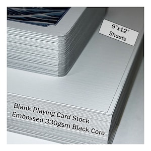 9x12 Packungen Embossed Playing Card Stock 330gsm - Kasino Lager 12pt - Schwarzer Kern Karton - Geprägter Spielkartenvorrat - Blanko Kartenvorrat