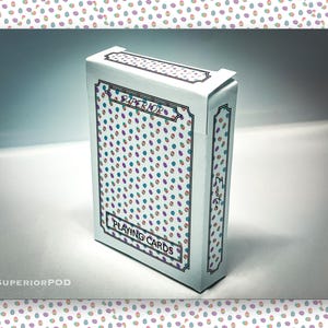 Naipes de PASCUA, naipes de primavera, regalos de Pascua, baraja de cartas con forma de huevo de Pascua, naipes Superior POD, baraja de cartas de Pascua, baraja de cartas de Pascua
