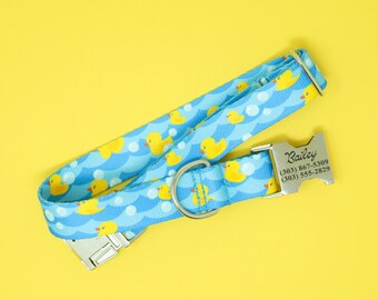 Collar personalizado para perro con diseño de patito de goma: hebilla grabada, diseño sin etiqueta.