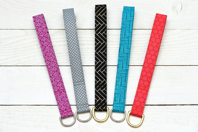 Add a matching Hybrid Leash 2.0 to Your Order image 3