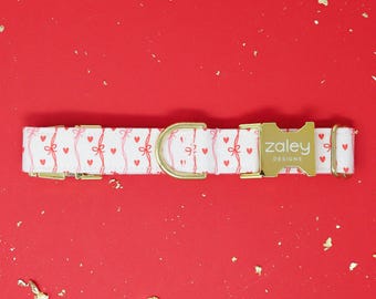 Hundehalsband mit Schleifen und Herzen in Rot: Metallschnalle, Baumwolle