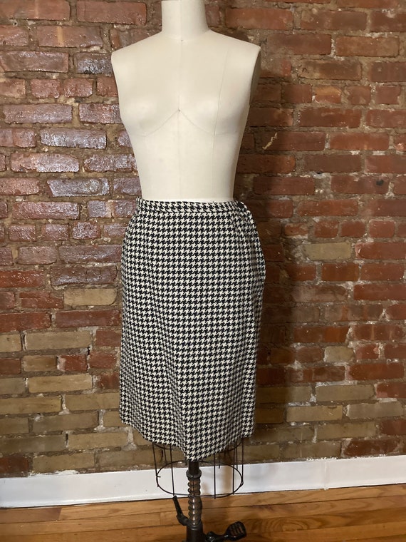 Vintage wool houndstooth pencil skirt