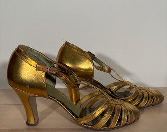 Vintage 40s gold sandal pumps