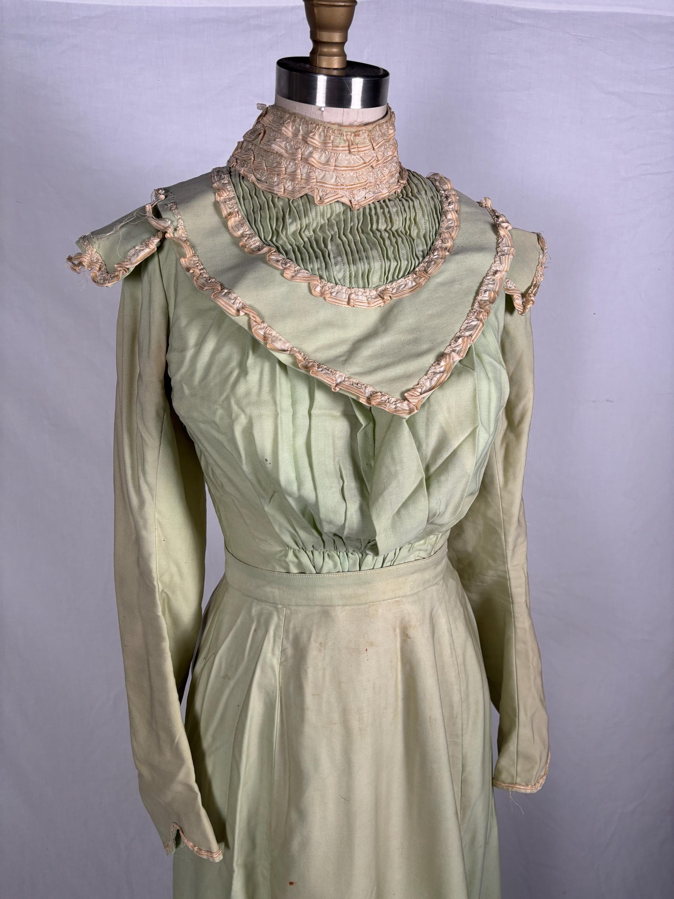 Victorian Green Dress - Etsy Victorian Green Dress - Etsy