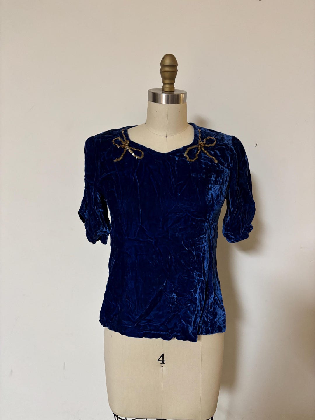 RETRO VELVET NAVY TOP main image 0