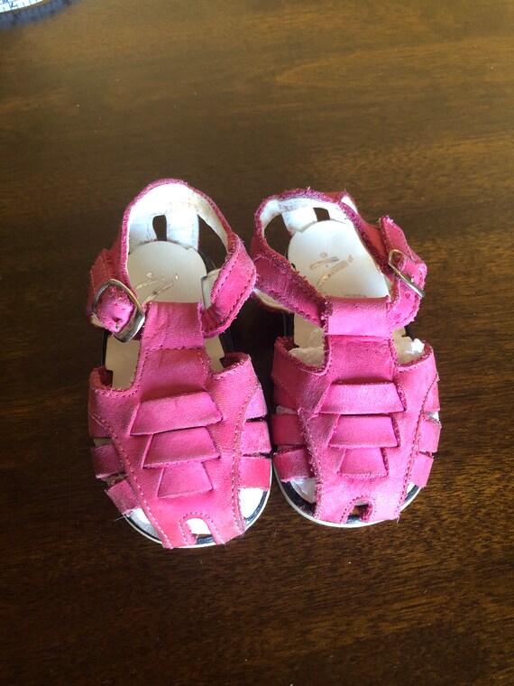 Vintage Stride Rite Sandals Hot Pink Leather Sz 2 