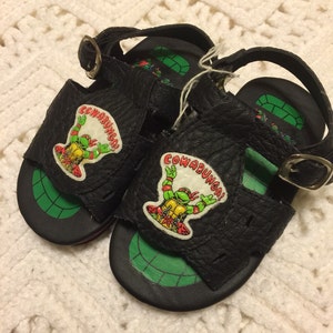 VTG Teenage Mutant Ninja Turtles Sandals Sz 5 New Black Cowabunga