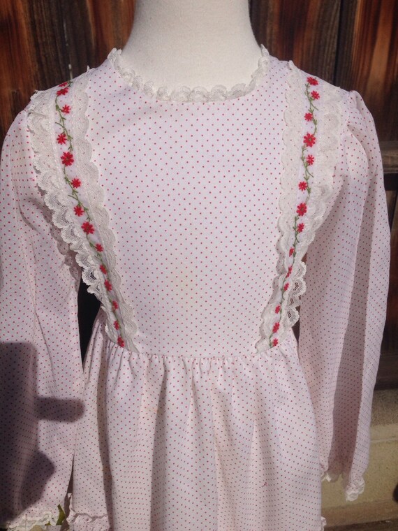 VTG Bryan Girl Dress Sz 6X White Red Pokadots Flo… - image 2