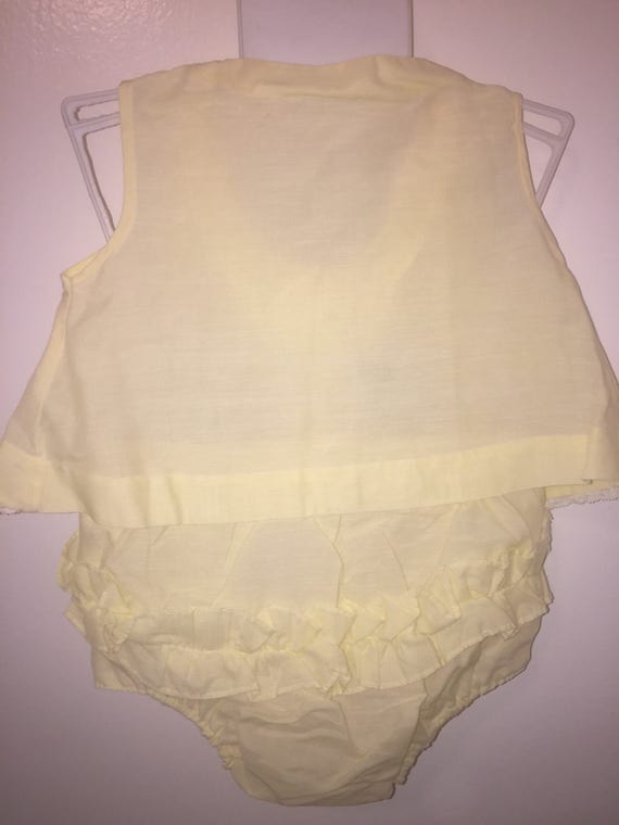 VTG Baby Girl Outfit Yellow Bird Plastic Pants Sz… - image 3