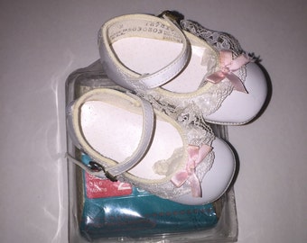 JCPenny Baby Girl Crib Shoes White Mary Jane Sz 2 Pink Bow NEW