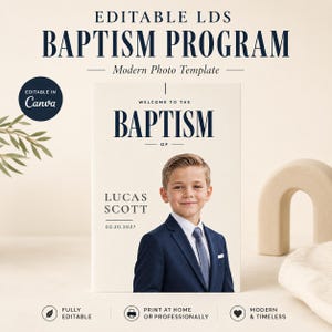 Peut inclure: Un modèle de programme de baptême LDS modifiable avec le portrait d'un jeune garçon en costume bleu marine. Le texte indique "WELCOME TO THE BAPTISM OF", "LUCAS SCOTT" et "02.20.2027". Le design affiche "EDITABLE LDS BAPTISM PROGRAM" en haut.