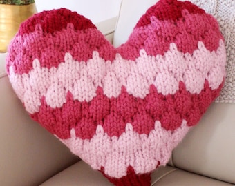 Bubble Stitch Heart Pillow: Knitting Pattern (PDF Download)