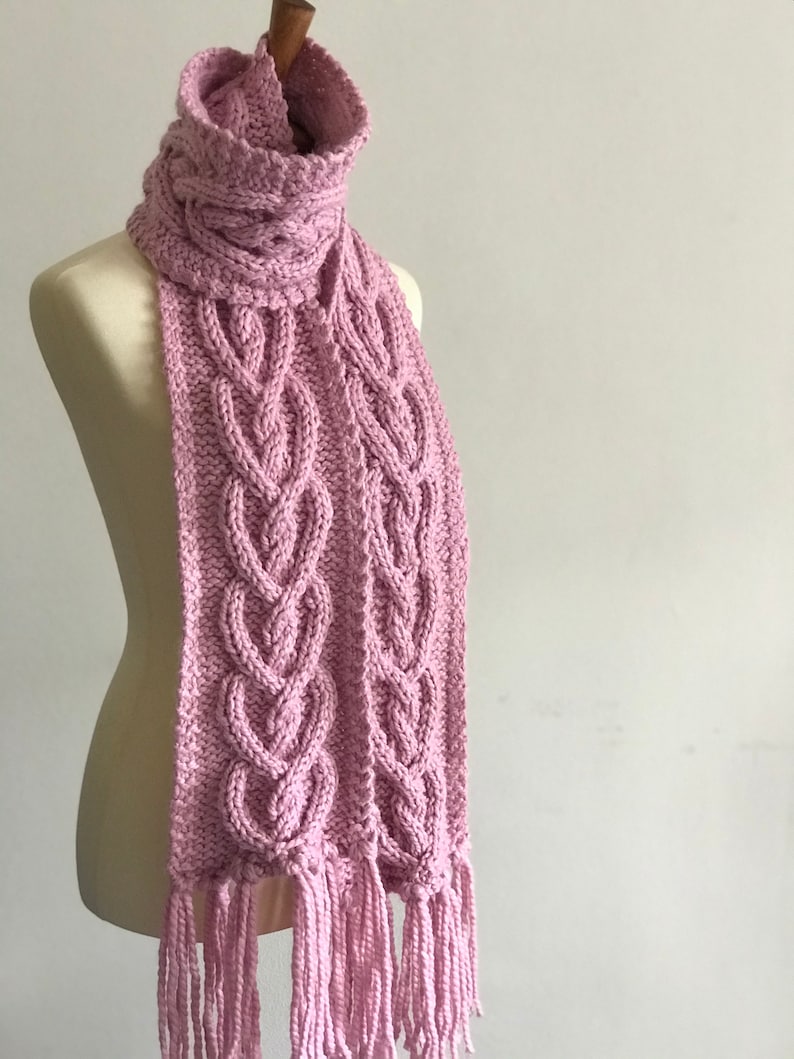 Heart Cable Knit Scarf Pattern image 2