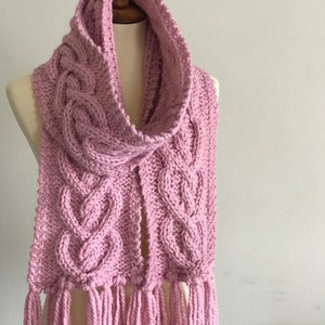 Heart Cable Knit Scarf Pattern image 4