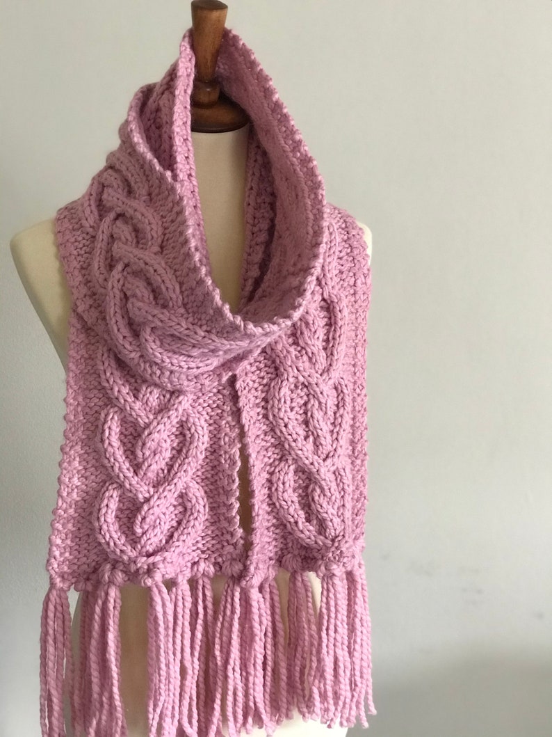 Heart Cable Knit Scarf Pattern image 4