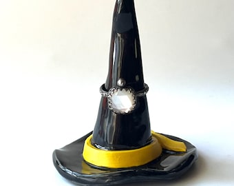 Witch Hat with Yellow Band Ring Cone