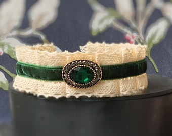 No adjustable cat collar, Luxury  Cat collar,lace with dark green velvet cat collar,puppy collar.Tea cup dog collar.tiny dog collar,cat gift