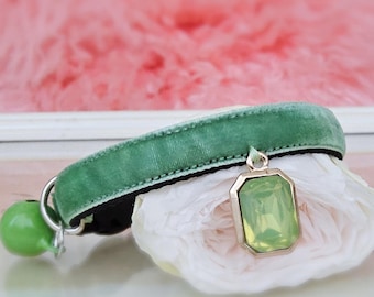 Cute green rhinestone cat collar.velvet  Tiny dog collar,small dog collar.cat collar.puppy collar.kitten collar.teacup dog collar.puppy gift