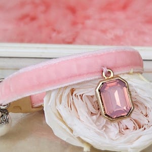 Sött blush rosa katthalsband med strass. Mjukt sammet Litet hundhalsband, litet hundhalsband. Katthalsband. Valphalsband. Kattungehalsband. Teacup hundhalsband.