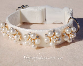 Modern Ivory white wedding dog collar!Perfect gift for dog,panne velvet with pearl flowers dog collar. Wedding dog collar.dog wedding collar