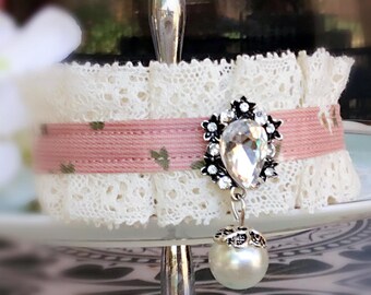 No adjustable collar lace Cat collar,cat gift.wedding cat collar,tiny dog collar,puppy collar. Teacup dog collar.dog wedding collar