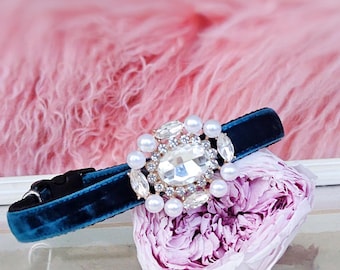 Handmade peacock blue cat collar.Breakaway cat collar.tiny dog collar.puppy collar.rhinestone cat collar,modren velvet cat collar.cat gift