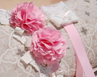 Sött ljusrosa blomkoppel för hund. Bröllopshundkoppel, Födelsedagspresent. Rosa blomkoppel, hundbröllopskoppel, Väldigt söt present till hund
