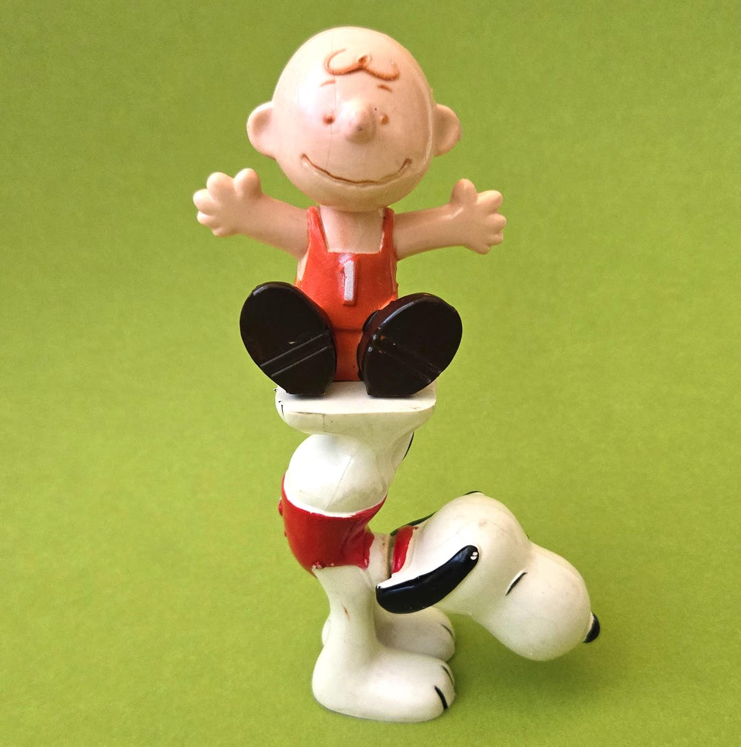Vintage PEANUTS Charlie Brown & Snoopy Stacking Acrobat Figures - Etsy
