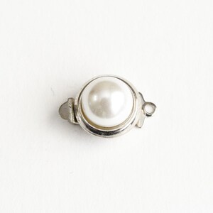 Pearl Box Clasp, Silver Toned, Acrylic Pearl, 10mm - 2 Clasps (F127)