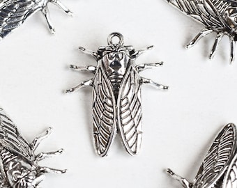 Cicada Insect Charms, Silver Tone Bug Charms, 27mm x 22mm - 5 pieces (1236)