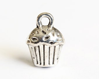 Cupcake Charm, Silver Tone Dessert Food Jewelry Charms, 14x10mm - 8 pieces (Q132S)