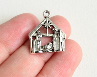 5 Nativity Charm, Silver Tone Christmas Pendants,  20mm x 17mm (1734)