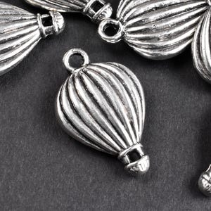 Hot Air Balloon Charm, Antique Silver Tone, New Mexico Fiesta Charms, 21mm - 5 pieces (1126)