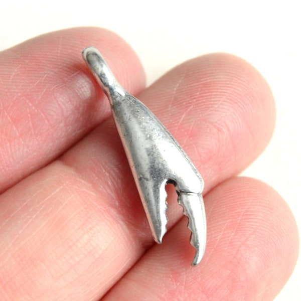 5 Lobster Claw Charm, 3d Silver Tone Crab Pendants, 26x7mm (1931)