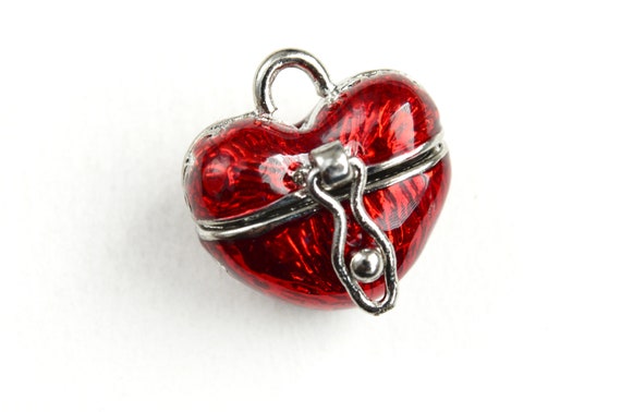 Red Heart Charm Clasp